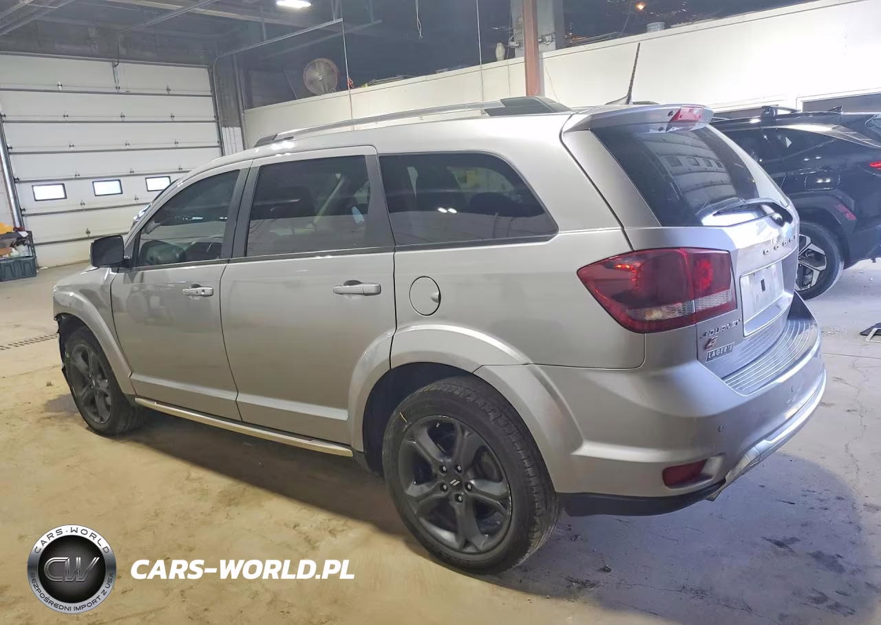 2018 Dodge Journey Crossroad VIN:3C4PDDGG3JT504401 - 2