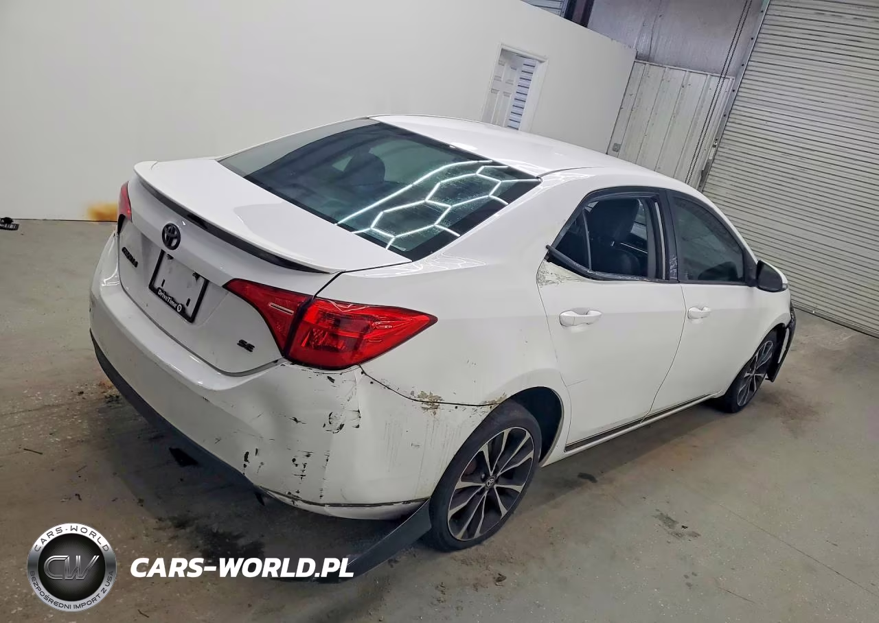 2017 Toyota Corolla Se VIN:2T1BURHE2HC879438 - 3