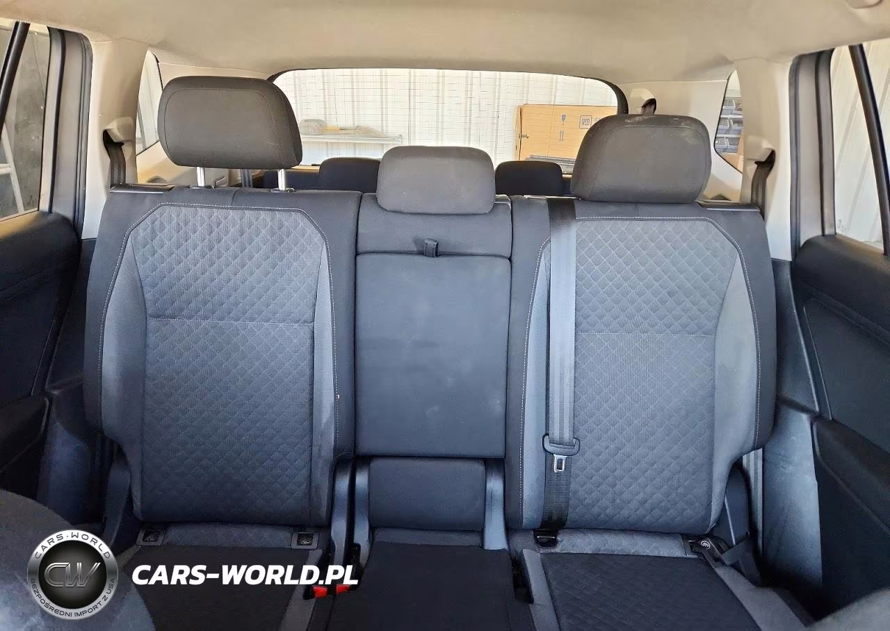 2020 Volkswagen Tiguan S VIN:3VV1B7AX5LM165421 - 10