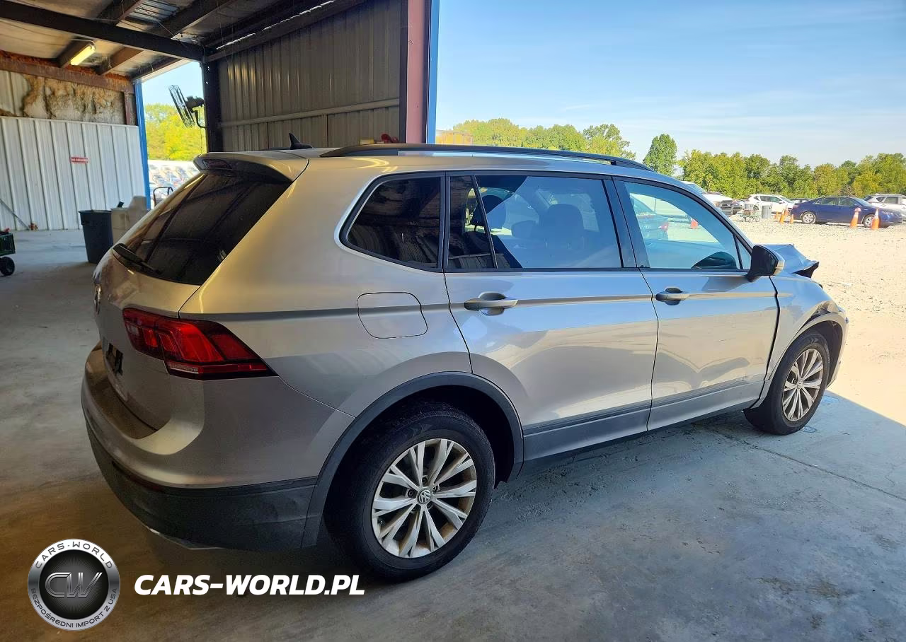 2020 Volkswagen Tiguan S VIN:3VV1B7AX5LM165421 - 3