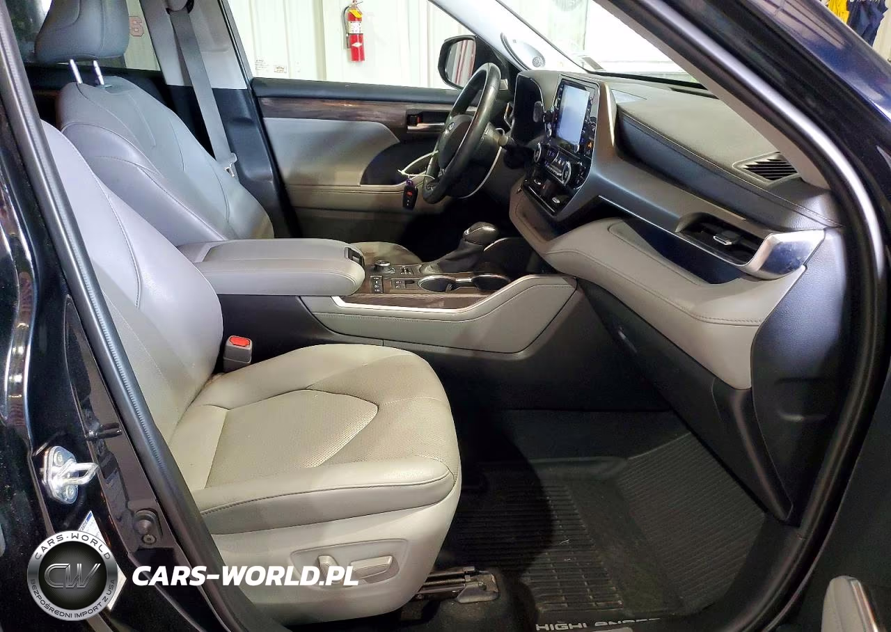 2020 Toyota Highlander Limited VIN:5TDDZRBH1LS037879 - 13
