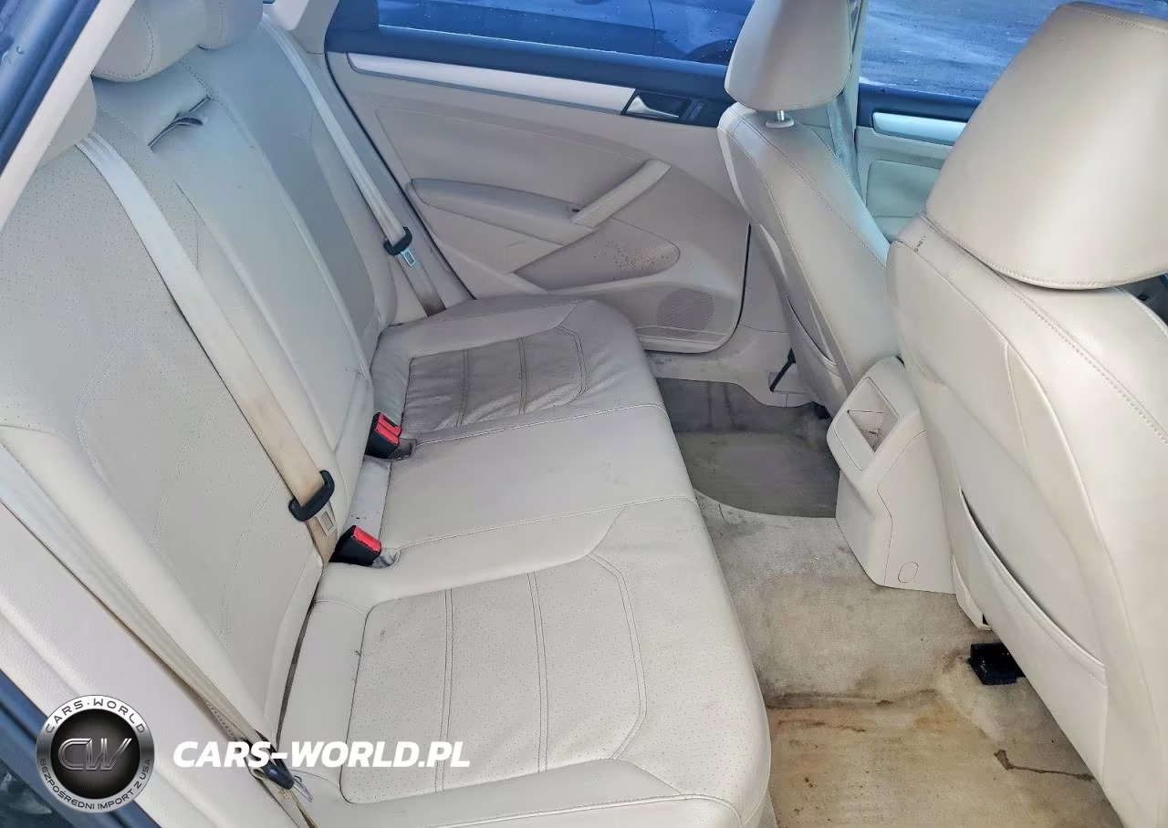 2012 Volkswagen Passat Se VIN:1VWBP7A34CC096026 - 10