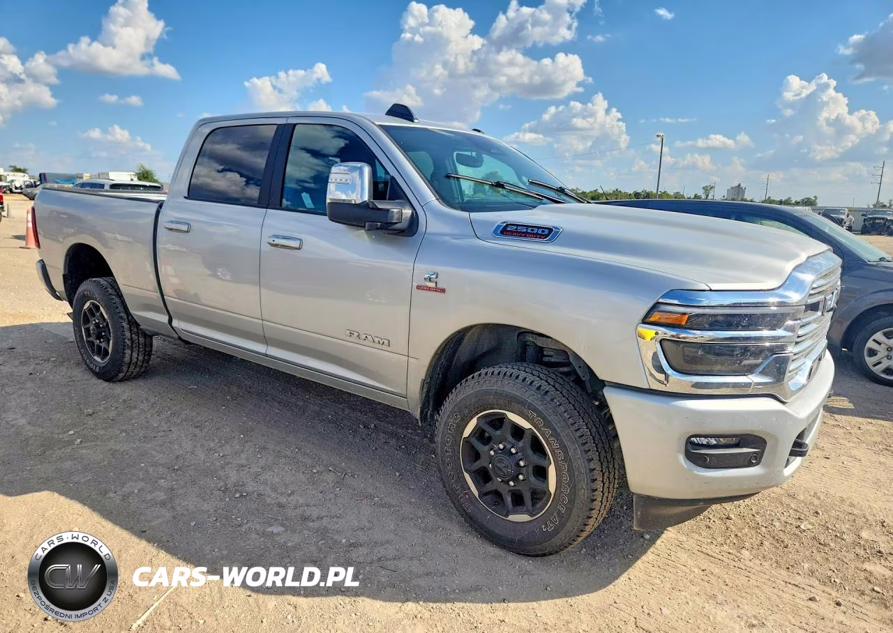 2026 Ram 2500 Laramie VIN:3C63R5FL8TG259778 - 4