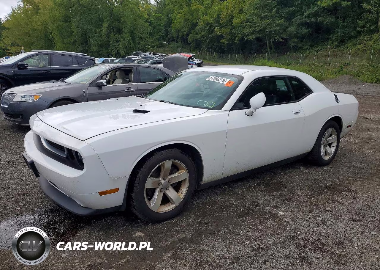 2013 Dodge Challenger Sxt – zdjęcie 1 z 12