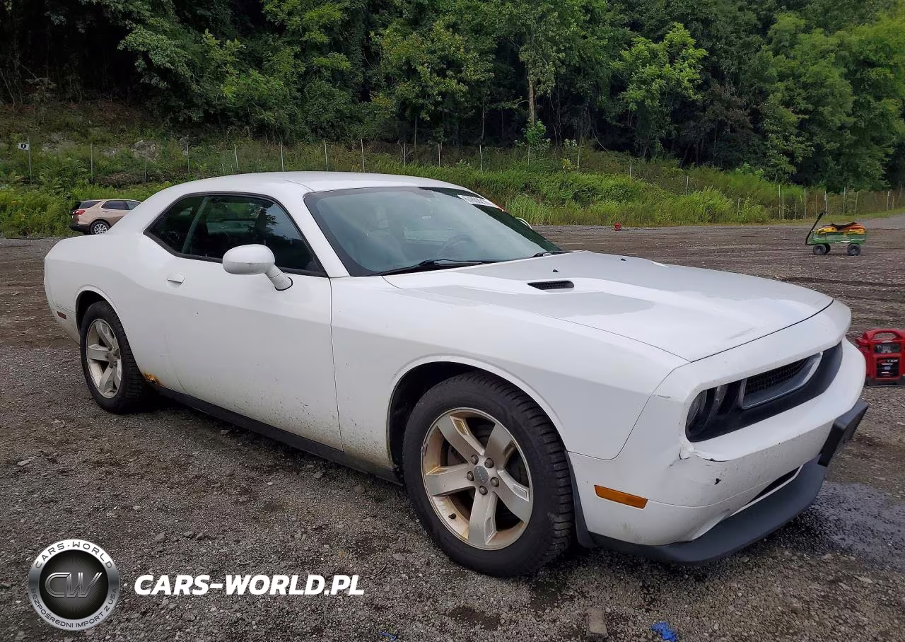 2013 Dodge Challenger Sxt VIN:2C3CDYAG8DH741661 - 4