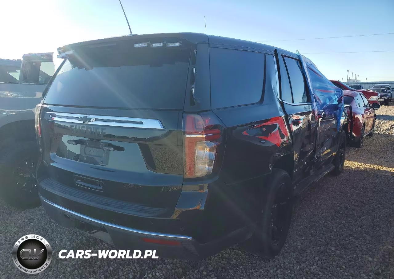 2023 Chevrolet Tahoe C1500 VIN:1GNSCLEDXPR456940 - 3