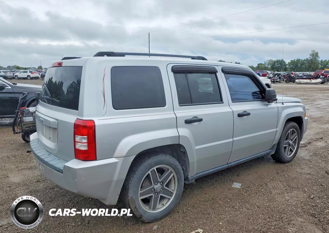 2008 Jeep Patriot Sport VIN:1J8FT28W68D730627 - 3