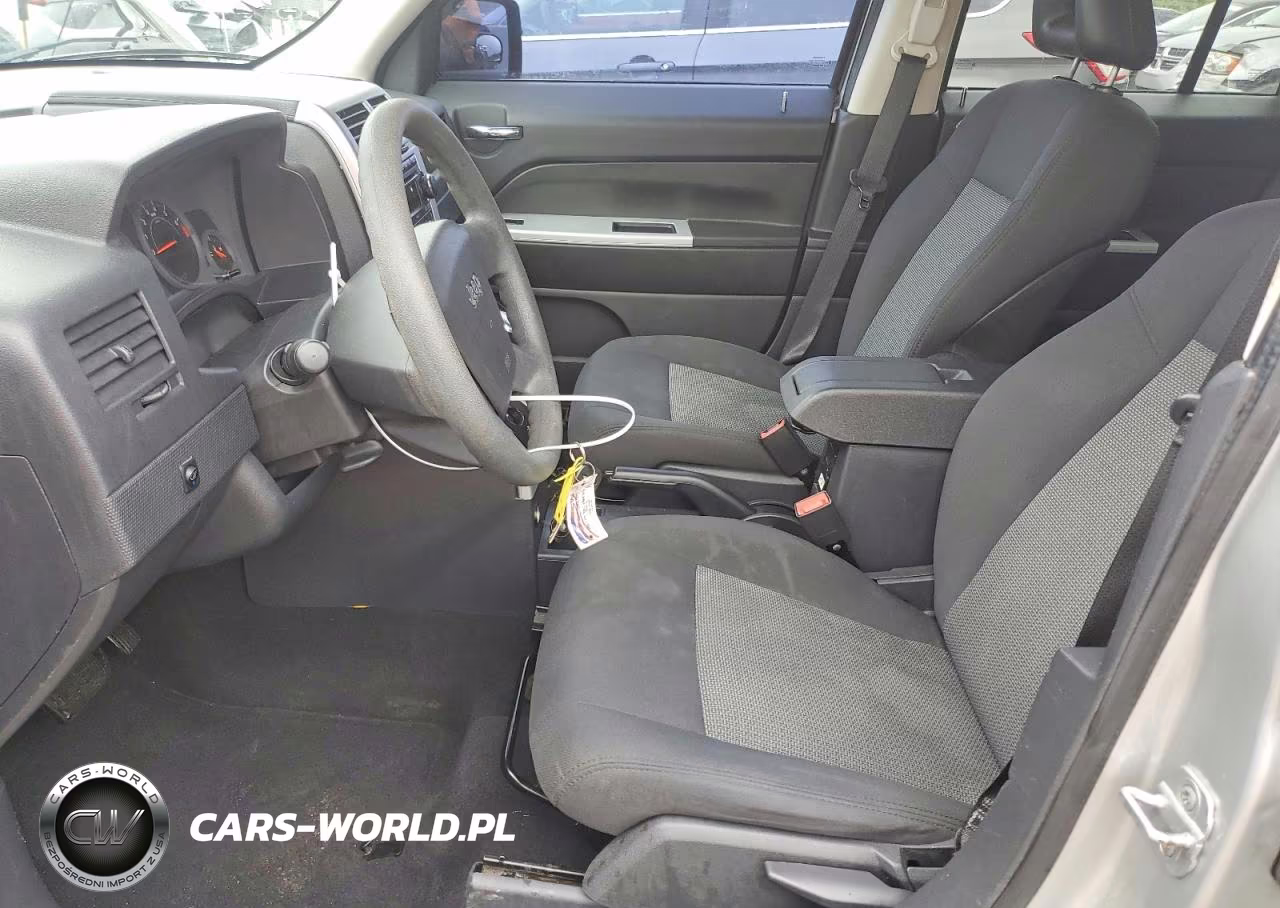 2008 Jeep Patriot Sport VIN:1J8FT28W68D730627 - 7