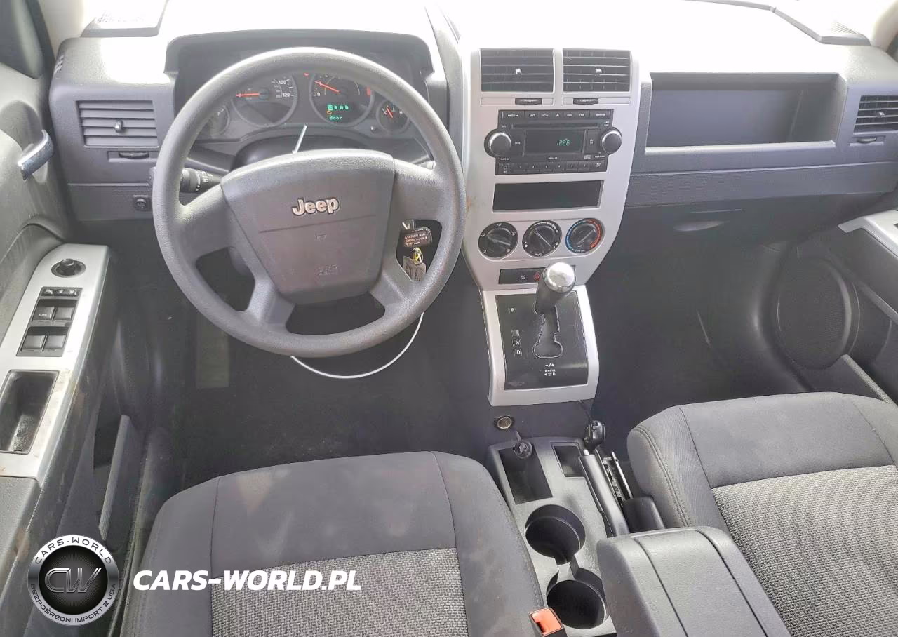 2008 Jeep Patriot Sport VIN:1J8FT28W68D730627 - 8
