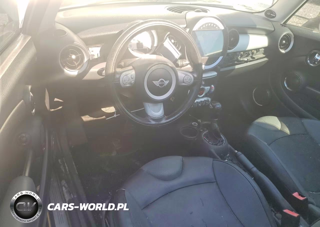 2010 Mini Cooper VIN:WMWMF3C57ATZ65802 - 8