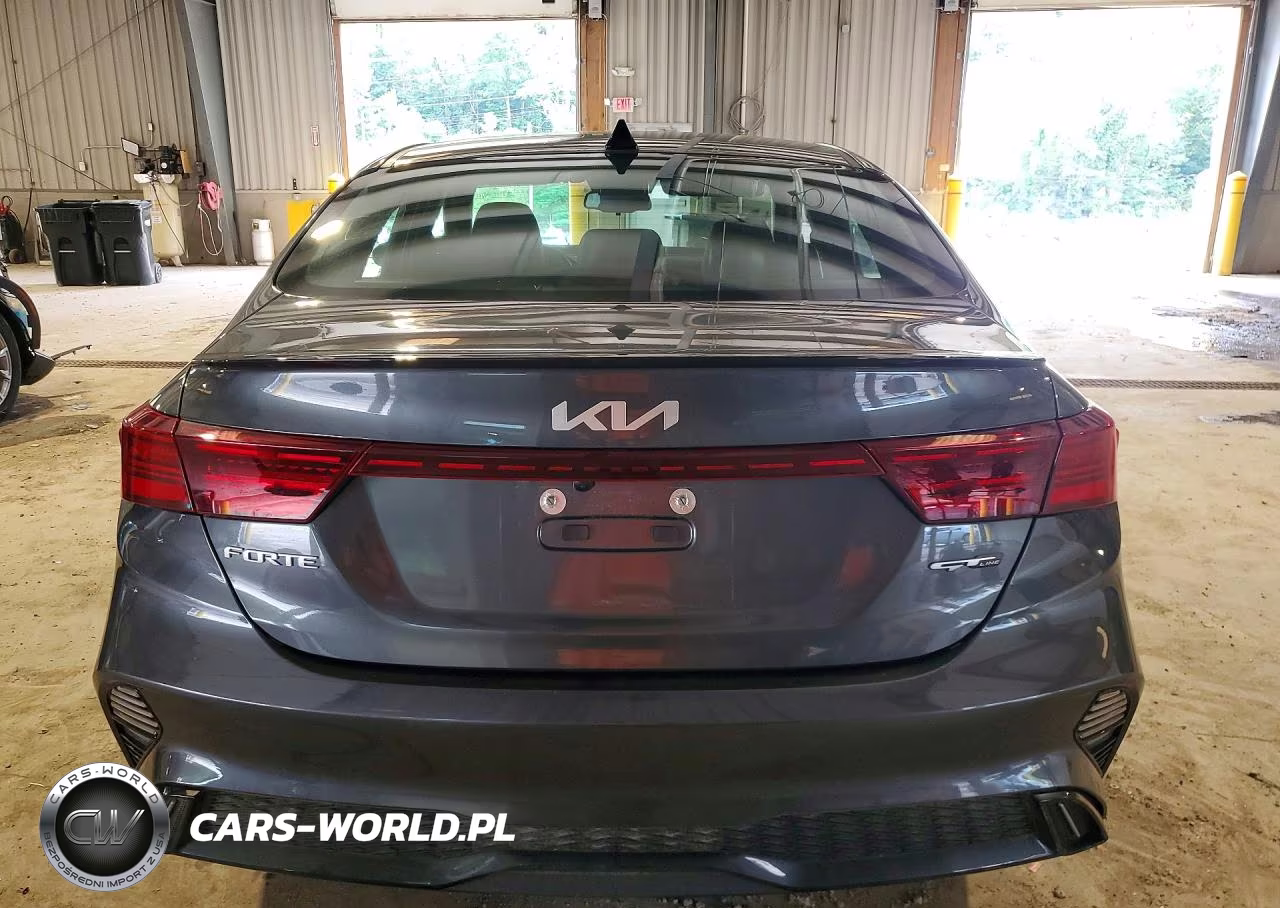 2022 Kia Forte Gt Line VIN:3KPF54AD1NE435497 - 6