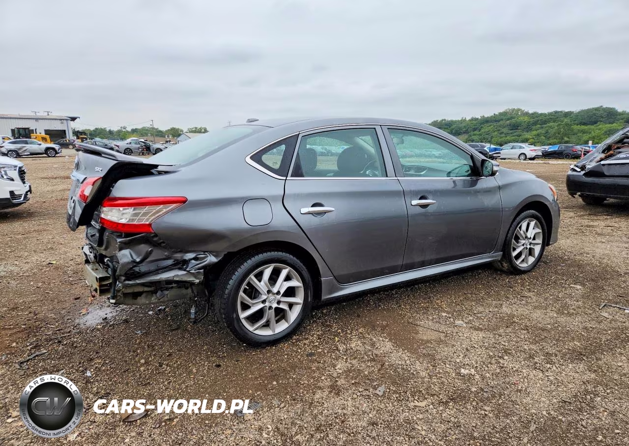 2015 Nissan Sentra Sr VIN:3N1AB7AP9FY364504 - 3