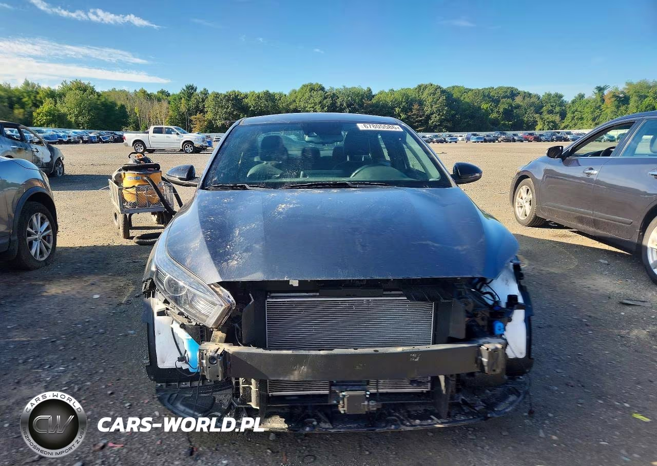 2022 Kia Forte Gt Line VIN:3KPF54AD5NE470236 - 5