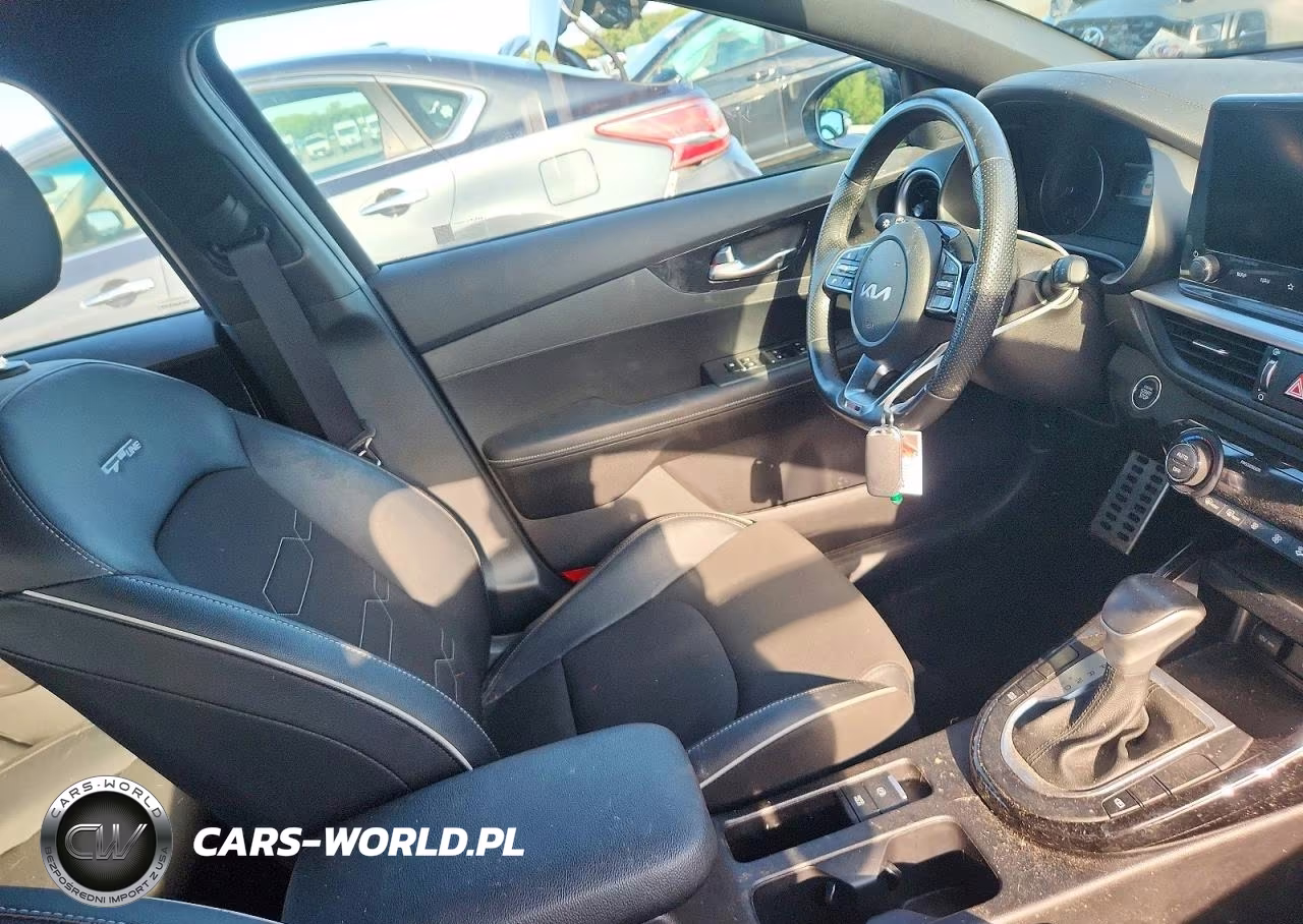 2022 Kia Forte Gt Line VIN:3KPF54AD5NE470236 - 7