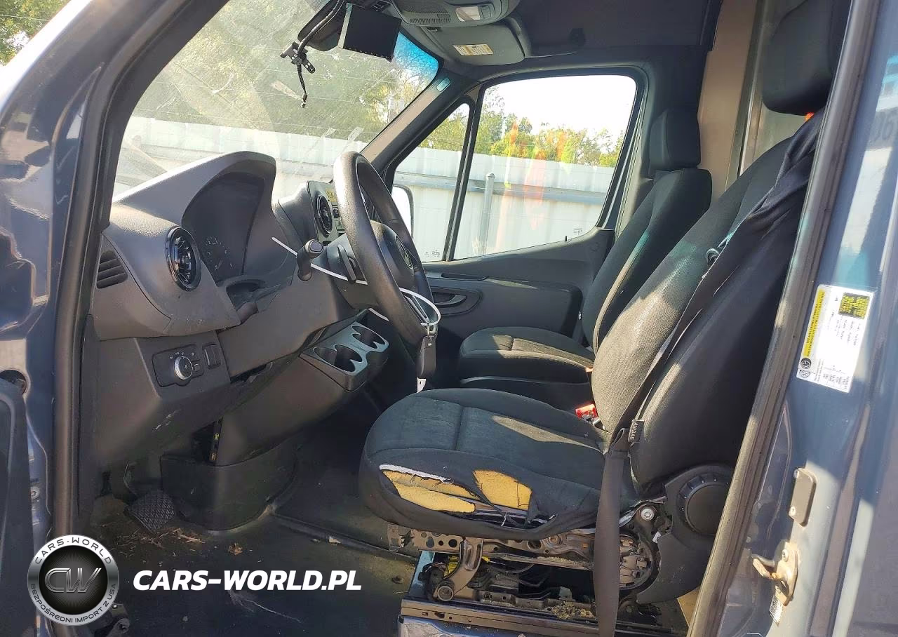 2019 Mercedes-Benz Sprinter 2500-3500 VIN:WD4PF1CD3KP122417 - 7