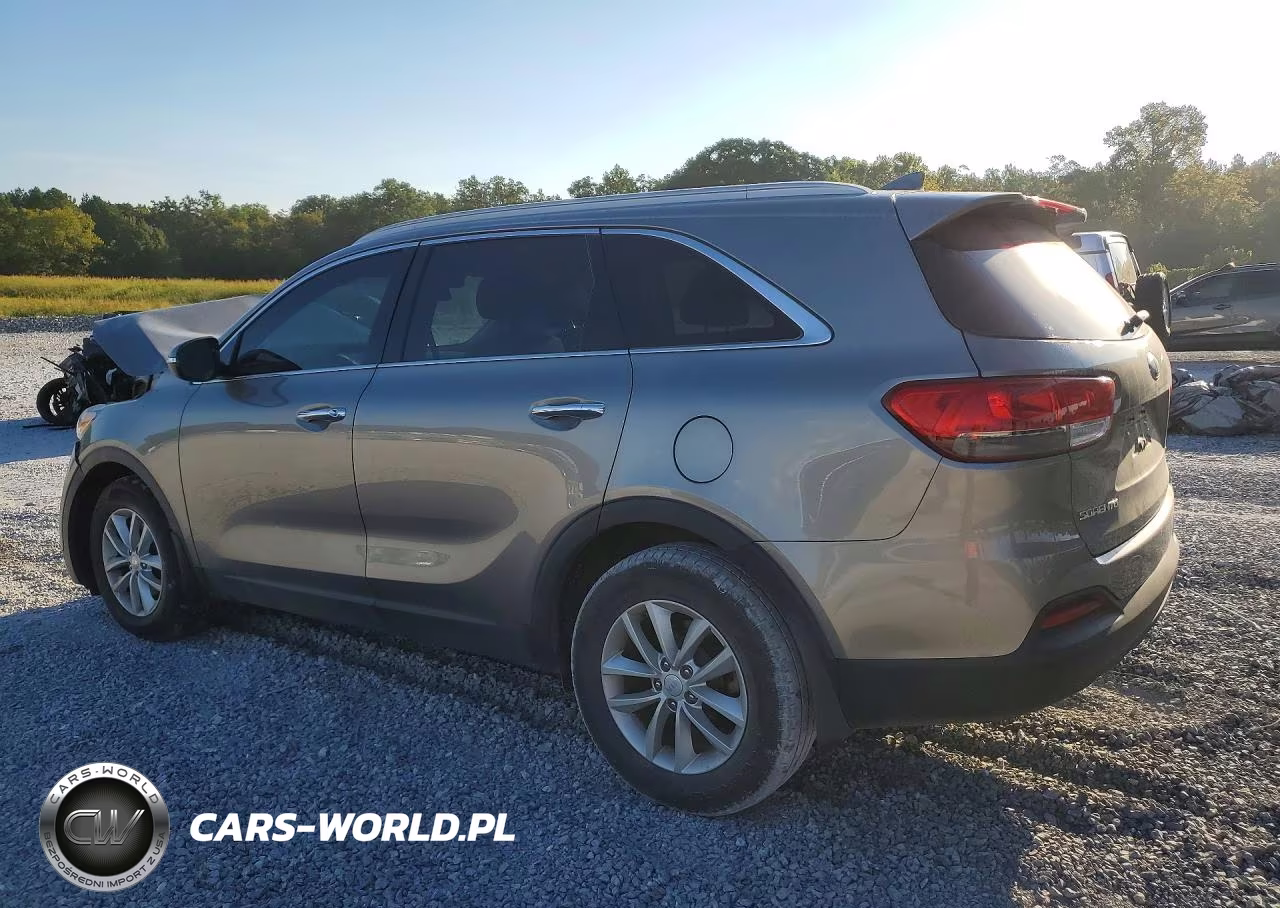 2018 Kia Sorento Lx VIN:5XYPG4A33JG352852 - 2