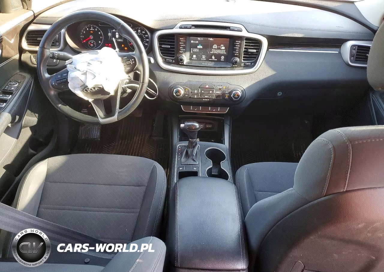 2018 Kia Sorento Lx VIN:5XYPG4A33JG352852 - 8