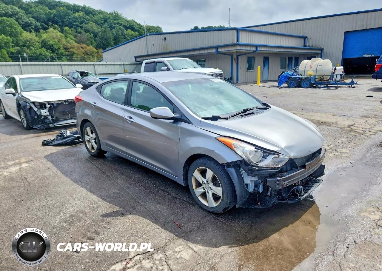 2013 Hyundai Elantra Gls VIN:KMHDH4AE5DU790000 - 4