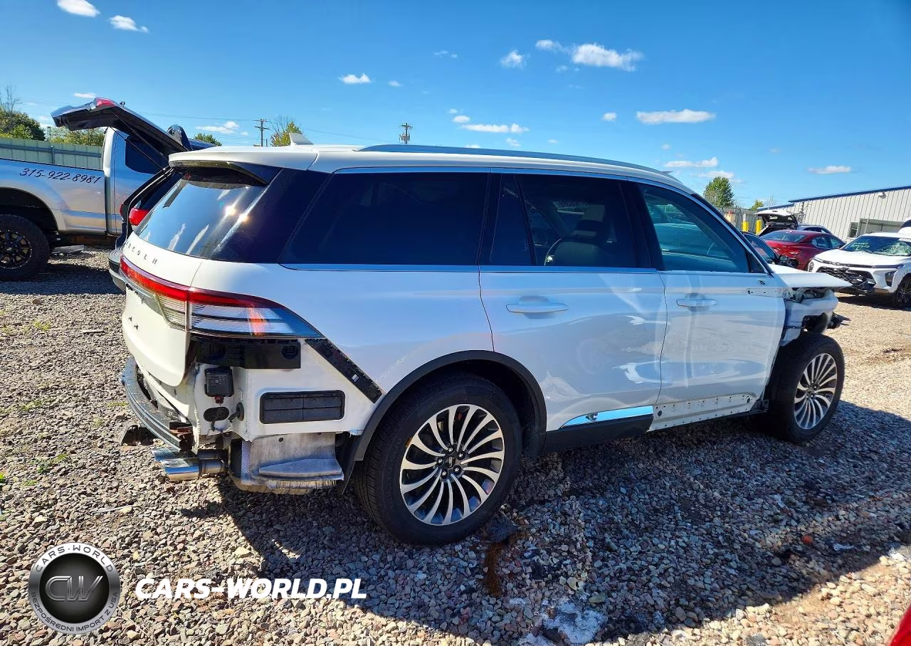 2022 Lincoln Aviator VIN:5LM5J6XC6NGL21859 - 3