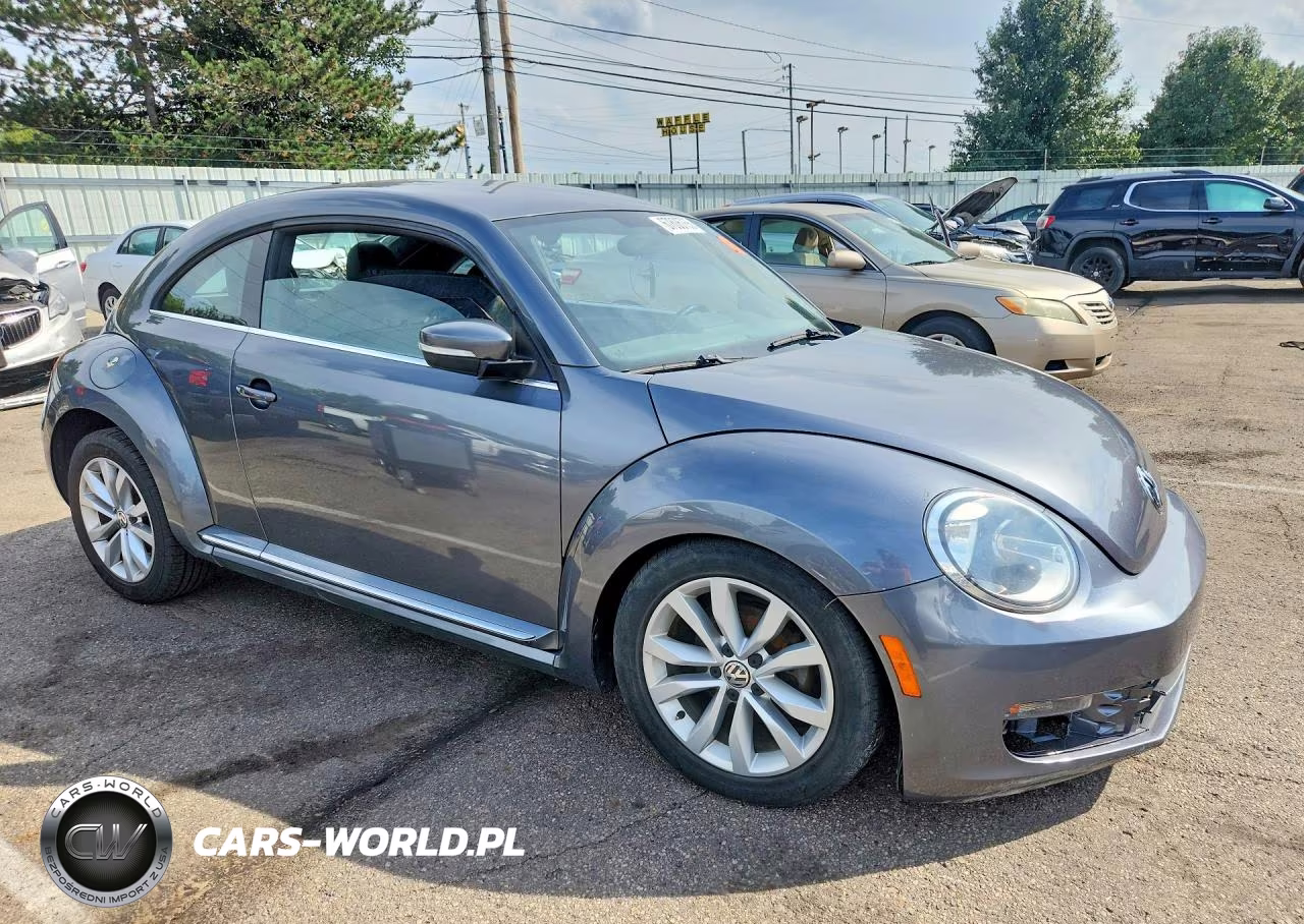 2014 Volkswagen Beetle VIN:3VWJL7AT7EM647400 - 4