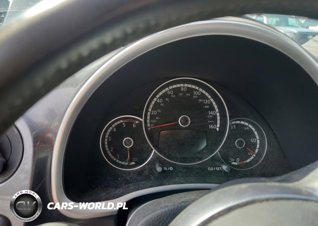 2014 Volkswagen Beetle VIN:3VWJL7AT7EM647400 - 9