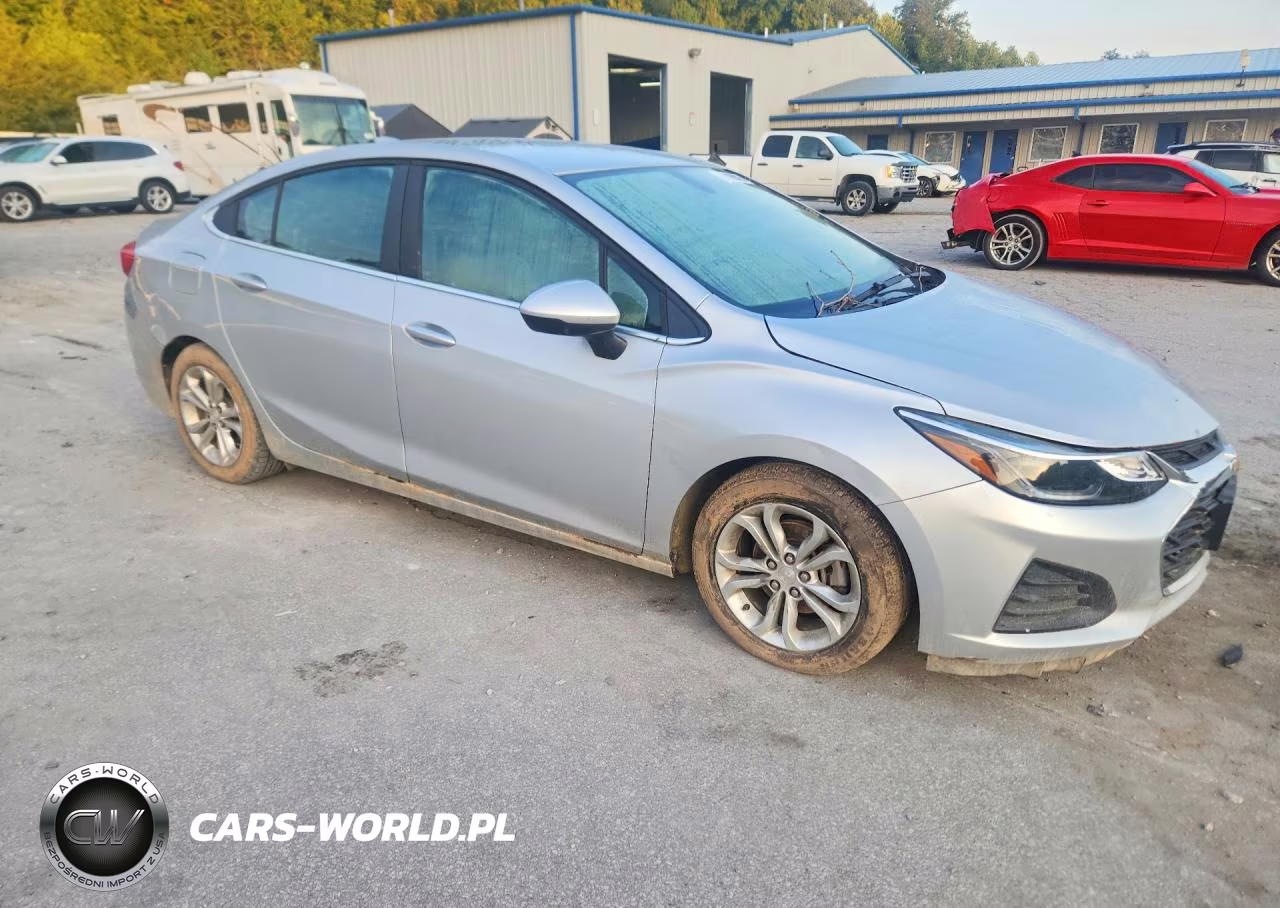 2019 Chevrolet Cruze Lt VIN:1G1BE5SM2K7107173 - 4