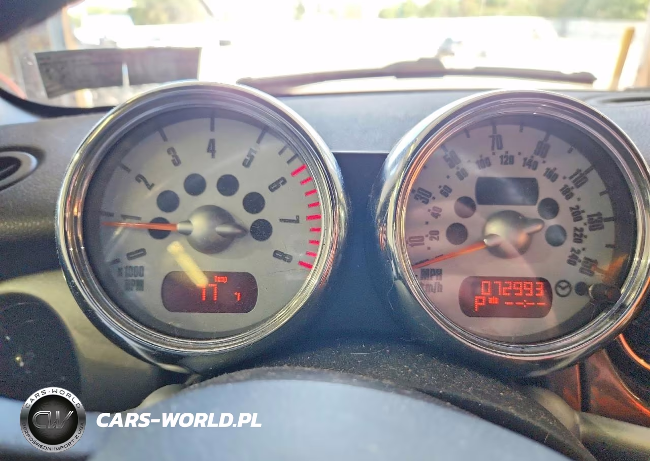 2006 Mini Cooper VIN:WMWRC33526TJ76933 - 9