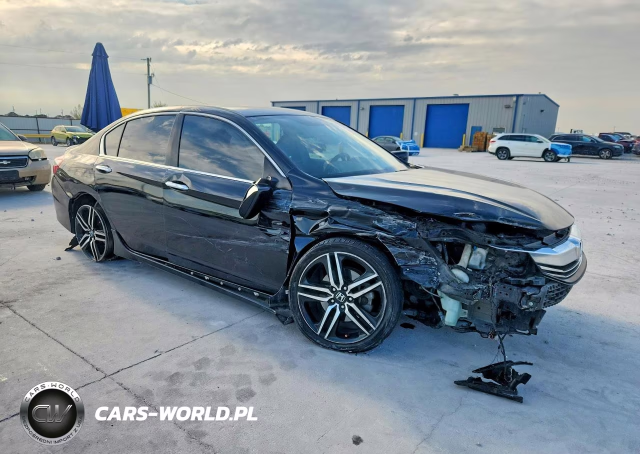 2017 Honda Accord Sport Special Edition VIN:1HGCR2F13HA219010 - 4