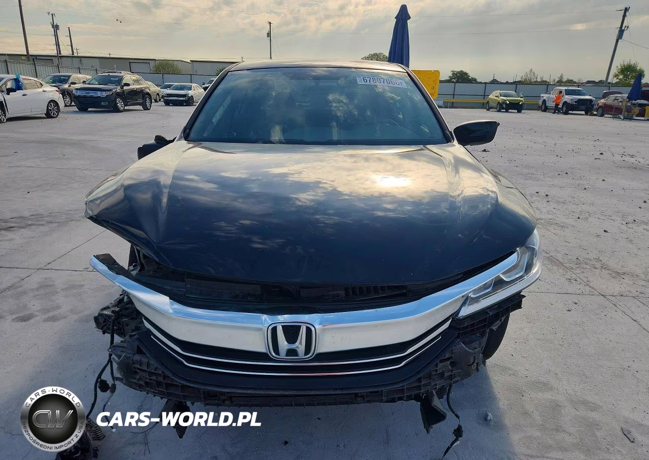 2017 Honda Accord Sport Special Edition VIN:1HGCR2F13HA219010 - 5