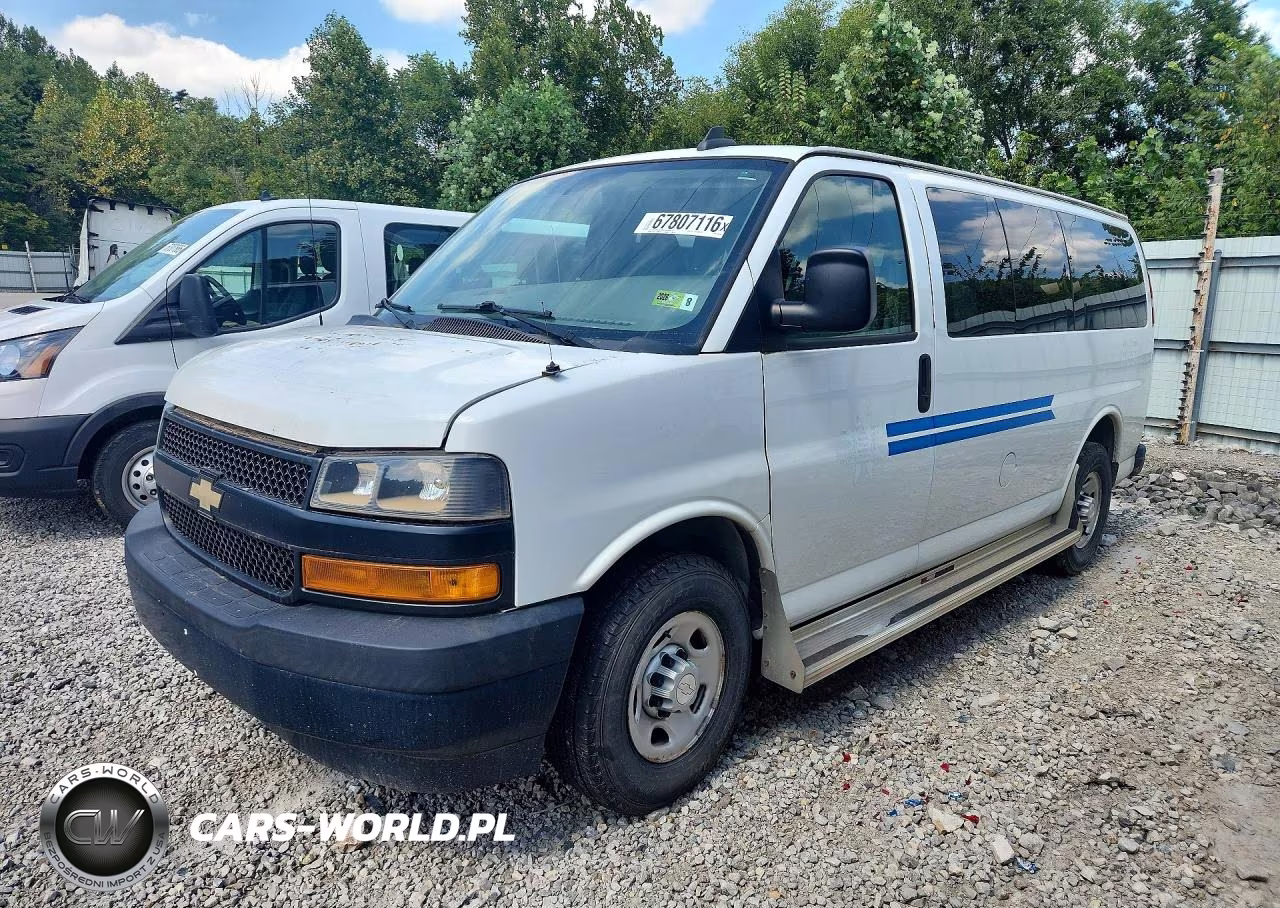 2018 Chevrolet Express G2500 Ls VIN:1GAWGEFP0J1200209 - 1