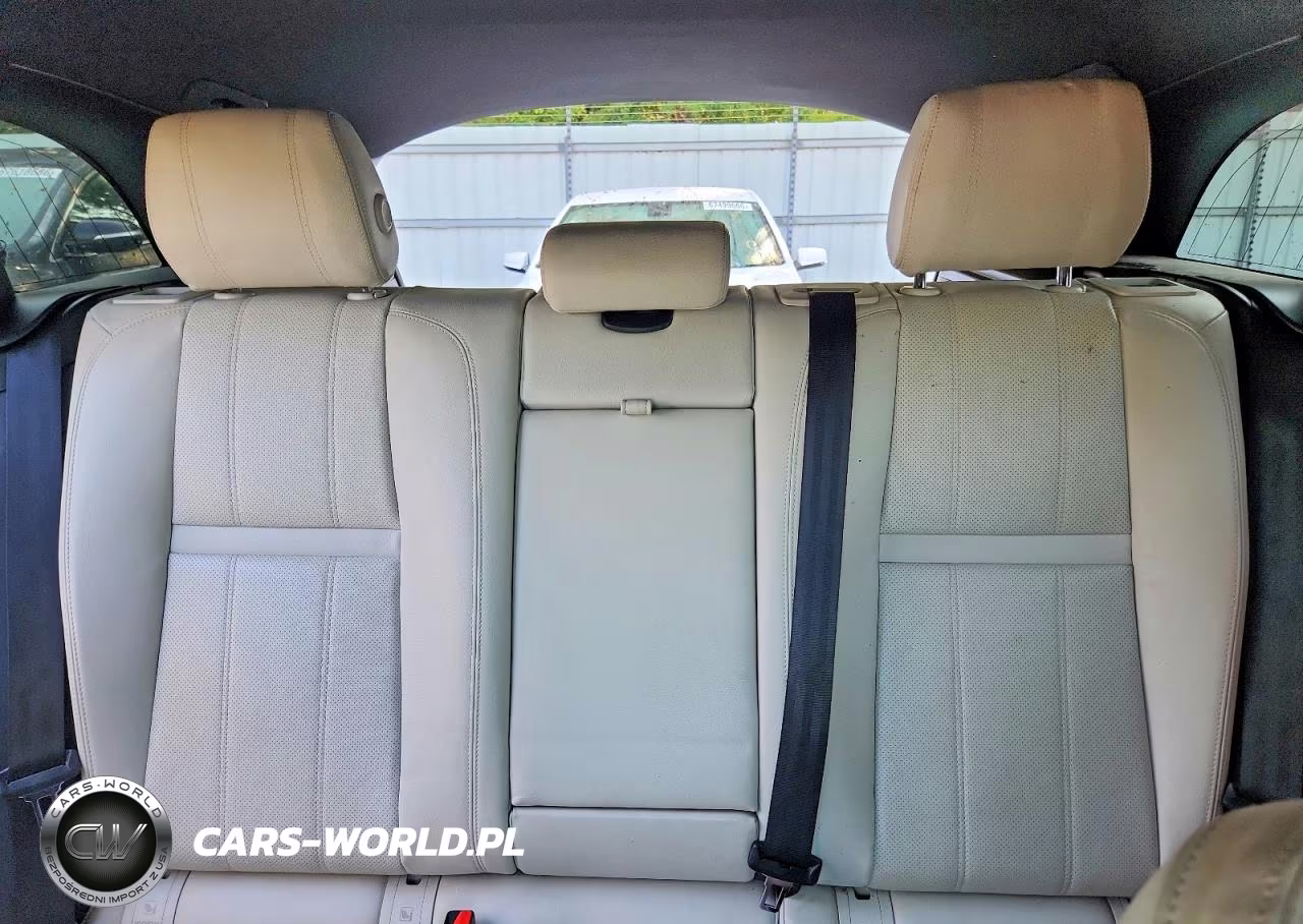 2020 Land Rover Range Rover Velar R-Dynamic S VIN:SALYK2FV4LA284512 - 10