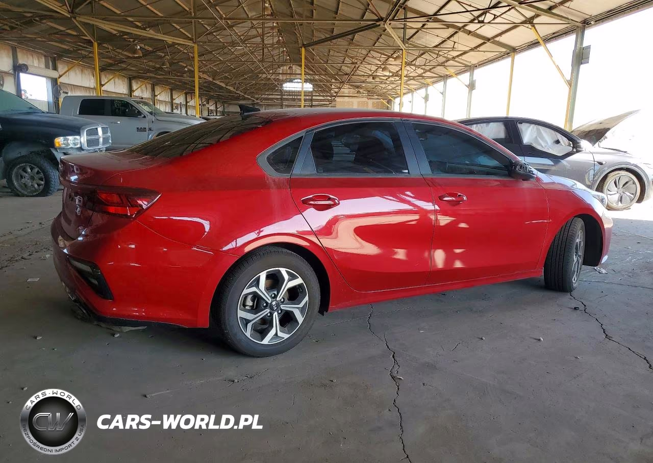 2021 Kia Forte Lxs VIN:3KPF24AD5ME387249 - 3