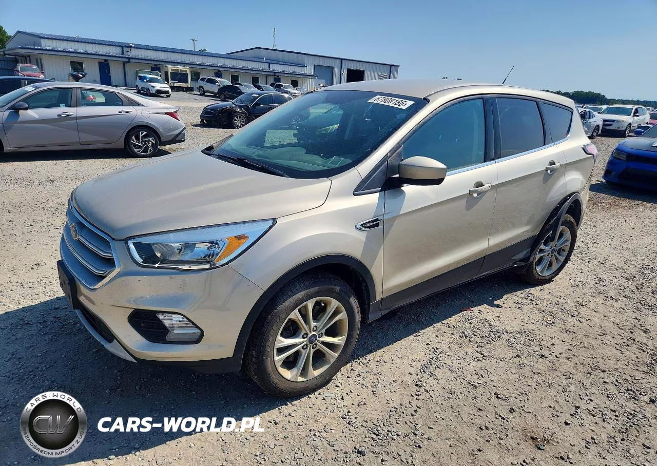 2017 Ford Escape Se VIN:1FMCU9GD9HUA55786 - 1