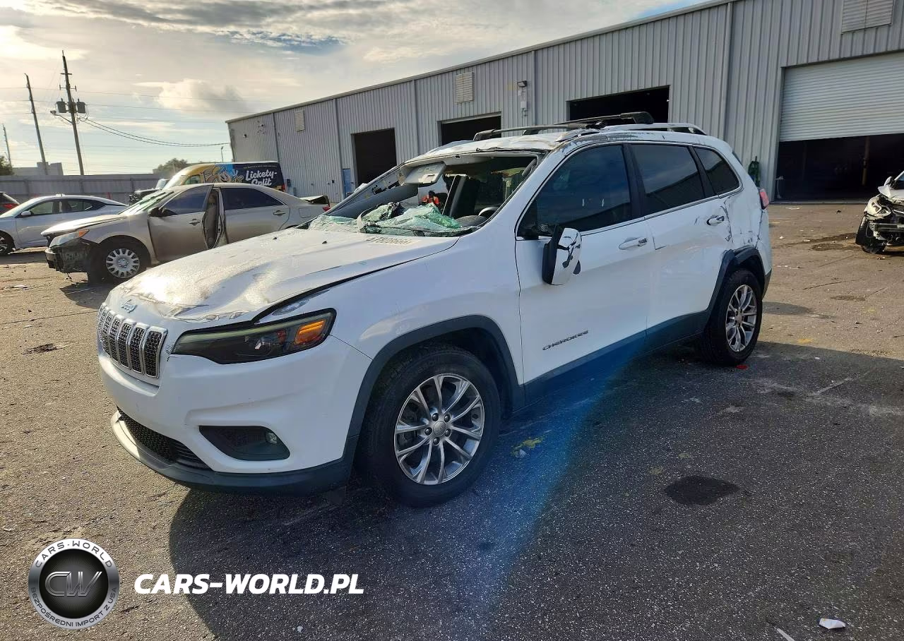 2019 Jeep Cherokee Latitude Plus VIN:1C4PJLLB8KD154252 - 1