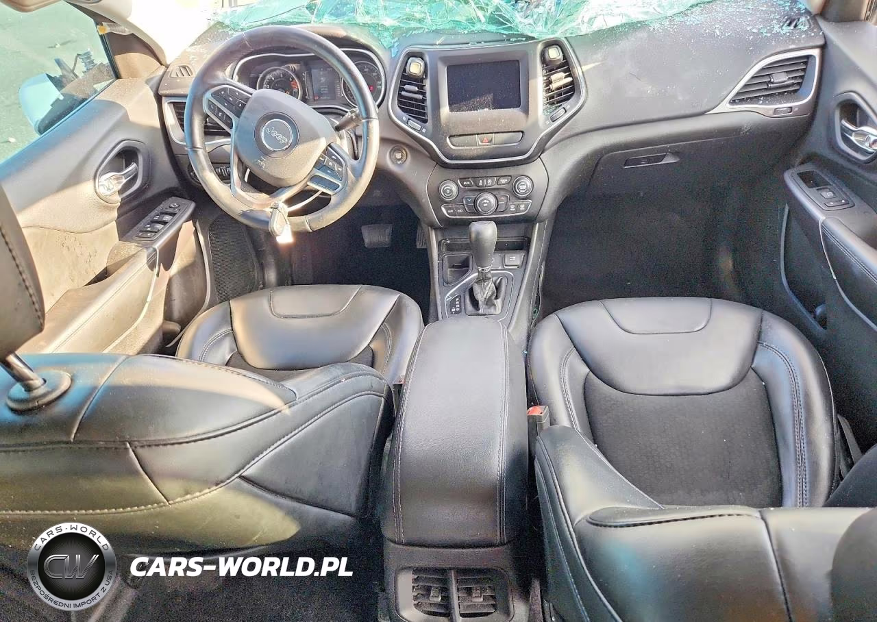 2019 Jeep Cherokee Latitude Plus VIN:1C4PJLLB8KD154252 - 8