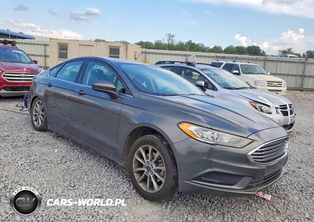 2017 Ford Fusion Se VIN:3FA6P0H71HR338998 - 4