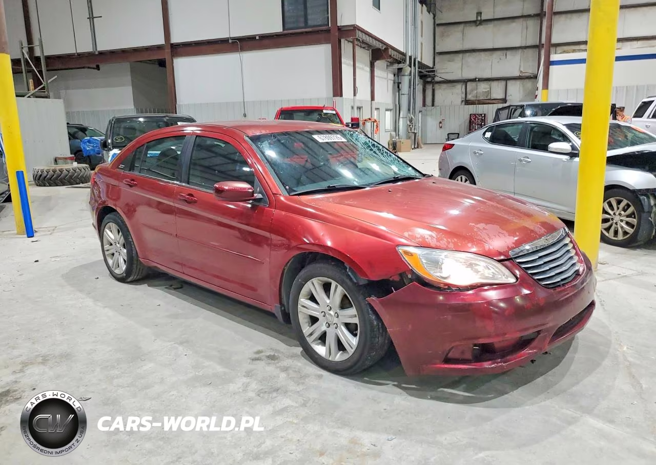 2013 Chrysler 200 Touring VIN:1C3CCBBB7DN655963 - 4