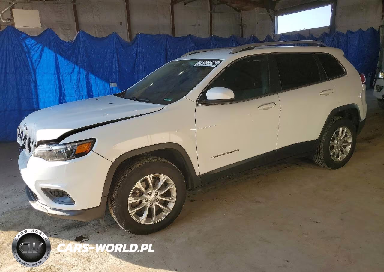 2019 Jeep Cherokee Latitude VIN:1C4PJMCB4KD196665 - 1