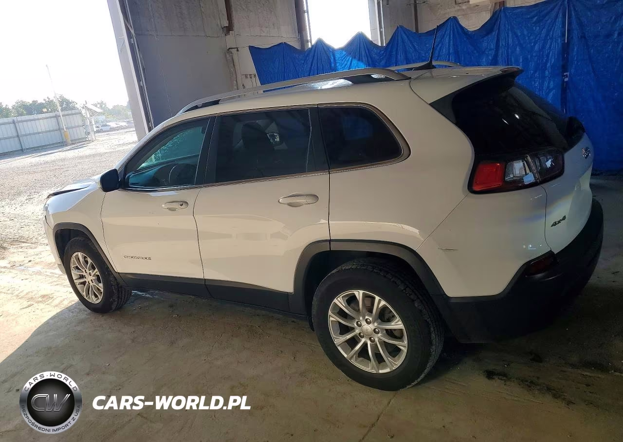 2019 Jeep Cherokee Latitude VIN:1C4PJMCB4KD196665 - 2