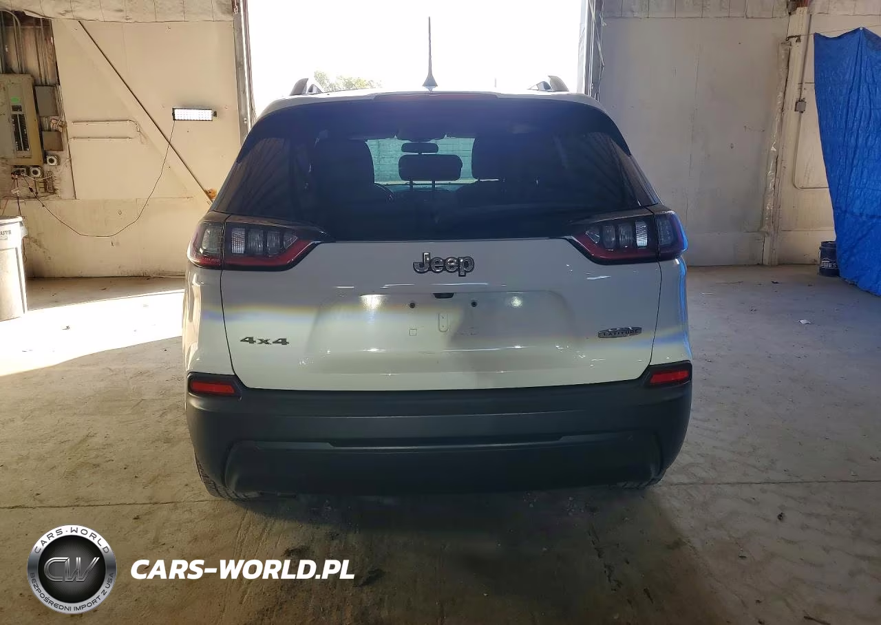 2019 Jeep Cherokee Latitude VIN:1C4PJMCB4KD196665 - 6