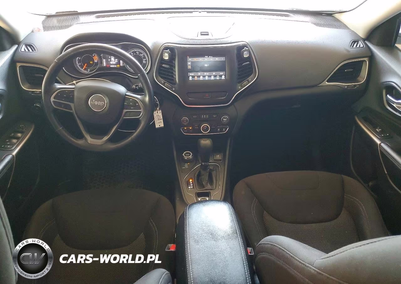 2019 Jeep Cherokee Latitude VIN:1C4PJMCB4KD196665 - 8