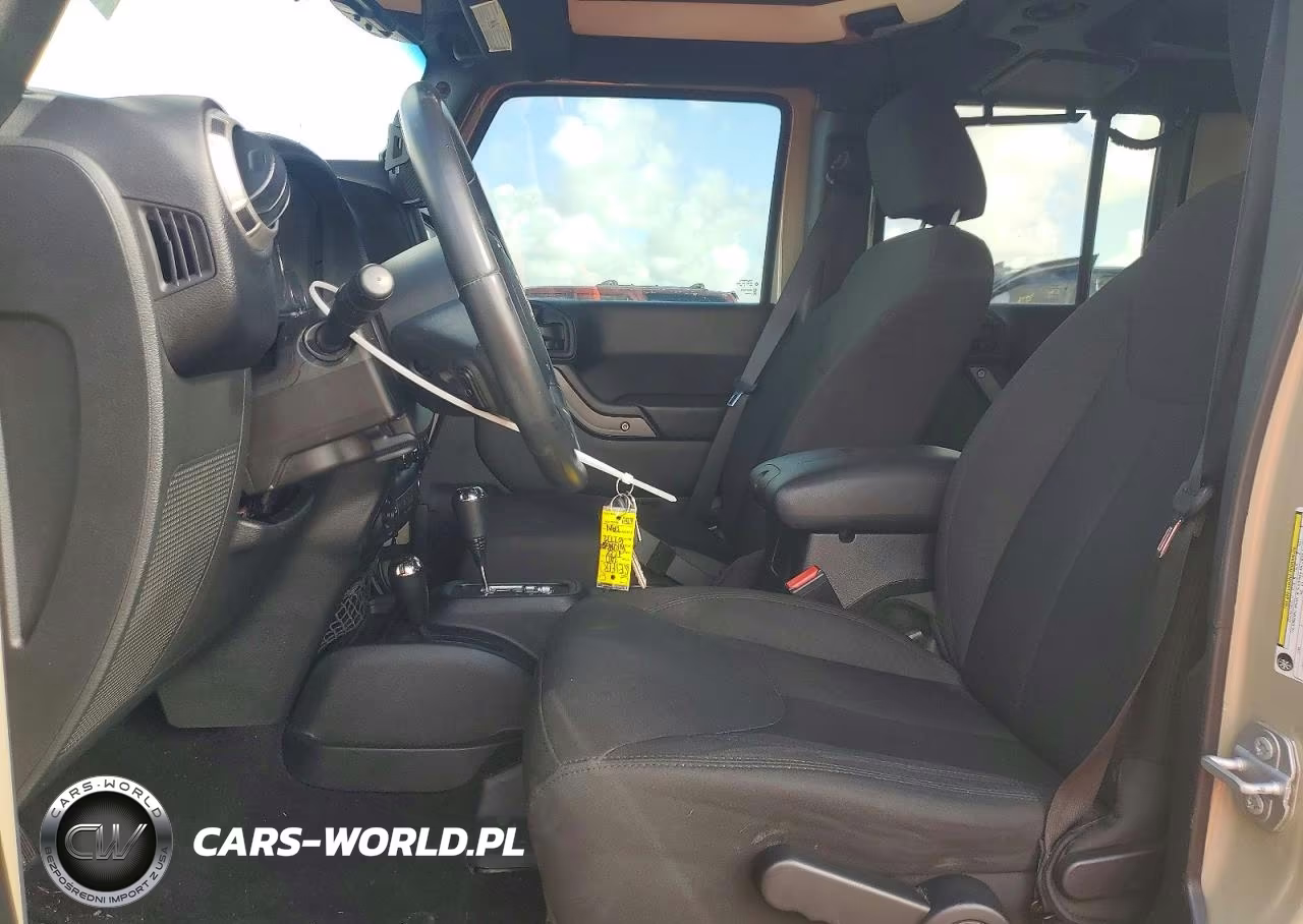 2017 Jeep Wrangler Unlimited Sport VIN:1C4BJWDG9HL597899 - 7