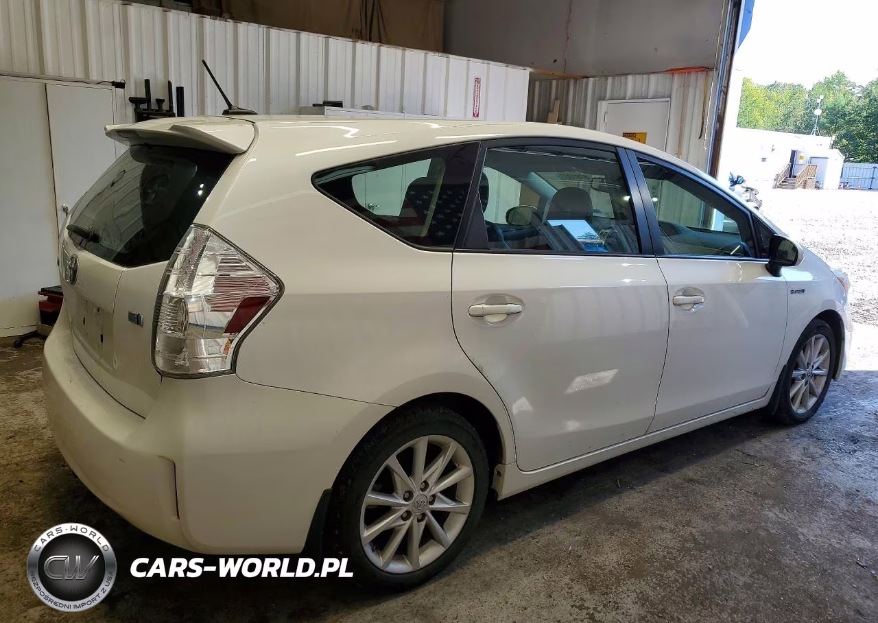 2013 Toyota Prius V Two VIN:JTDZN3EU4D3288552 - 3