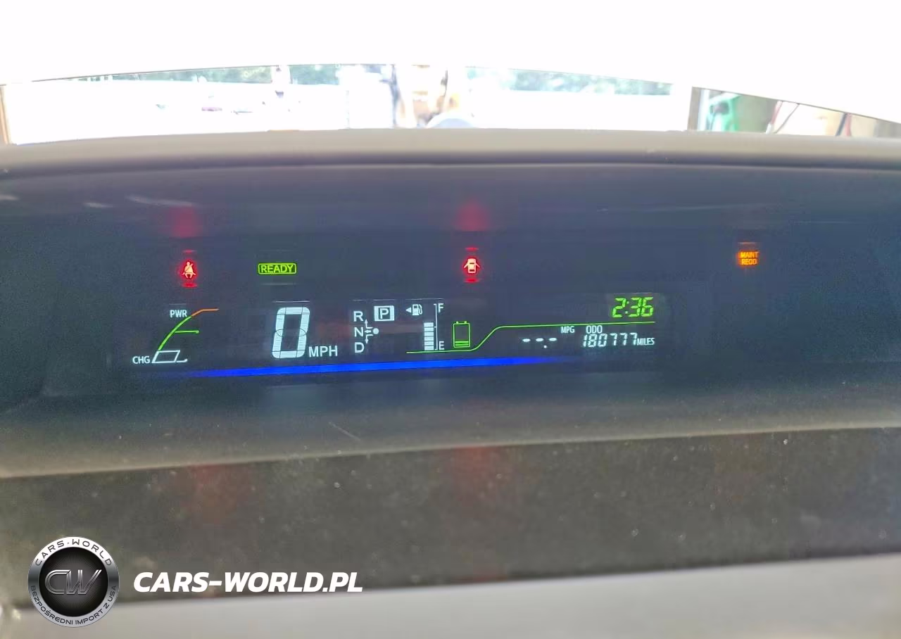 2013 Toyota Prius V Two VIN:JTDZN3EU4D3288552 - 9