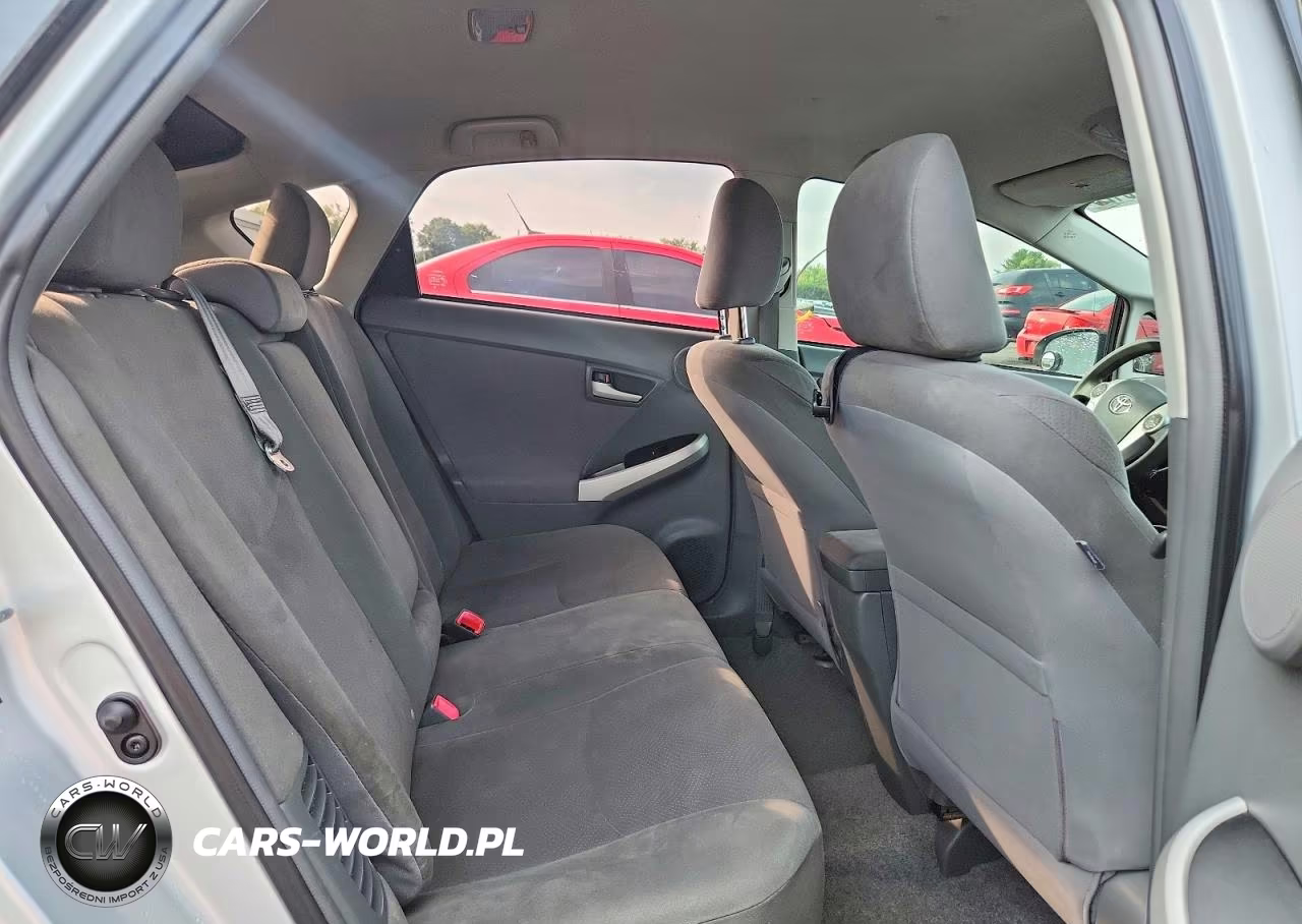 2011 Toyota Prius Three VIN:JTDKN3DU8B1417064 - 10