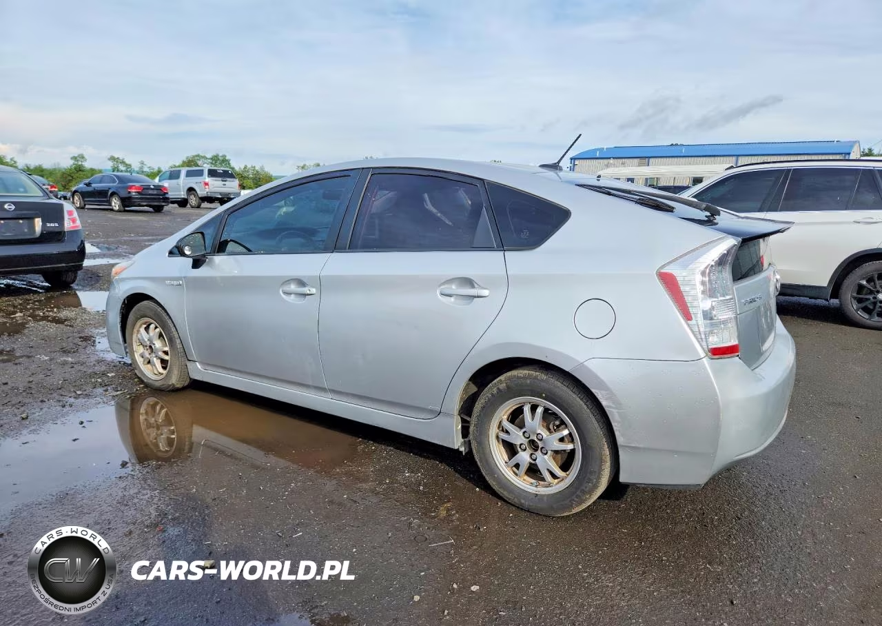 2011 Toyota Prius Three VIN:JTDKN3DU8B1417064 - 2