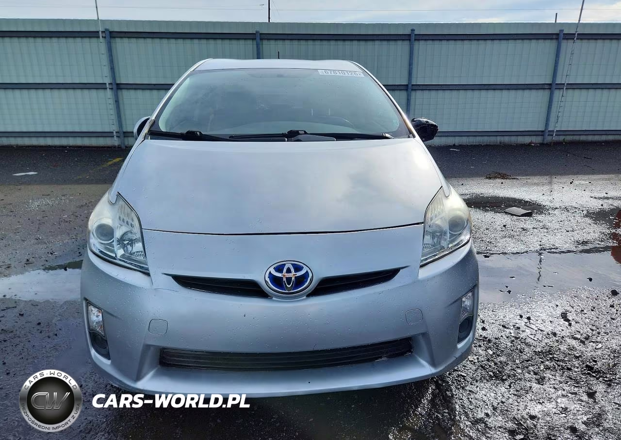 2011 Toyota Prius Three VIN:JTDKN3DU8B1417064 - 5
