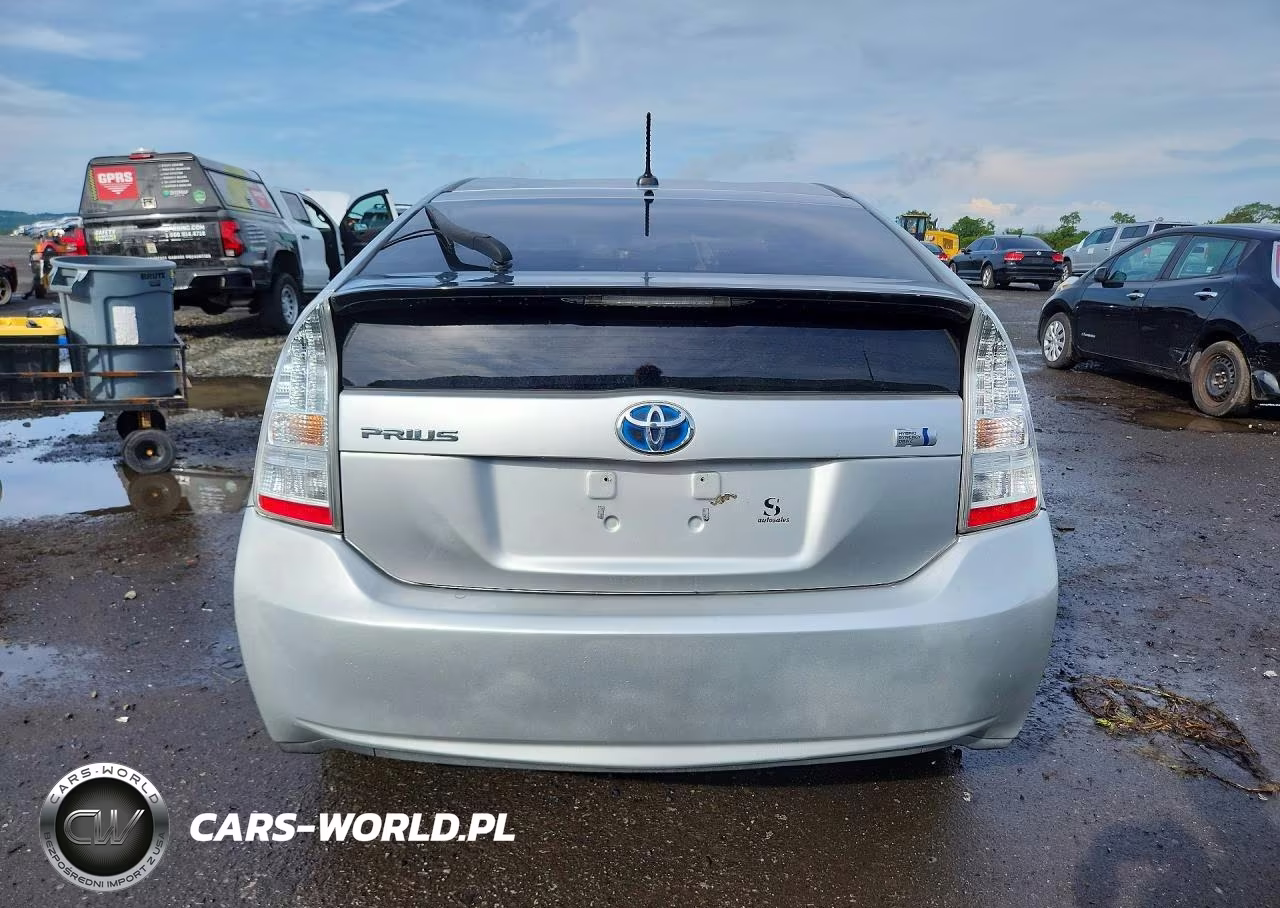 2011 Toyota Prius Three VIN:JTDKN3DU8B1417064 - 6
