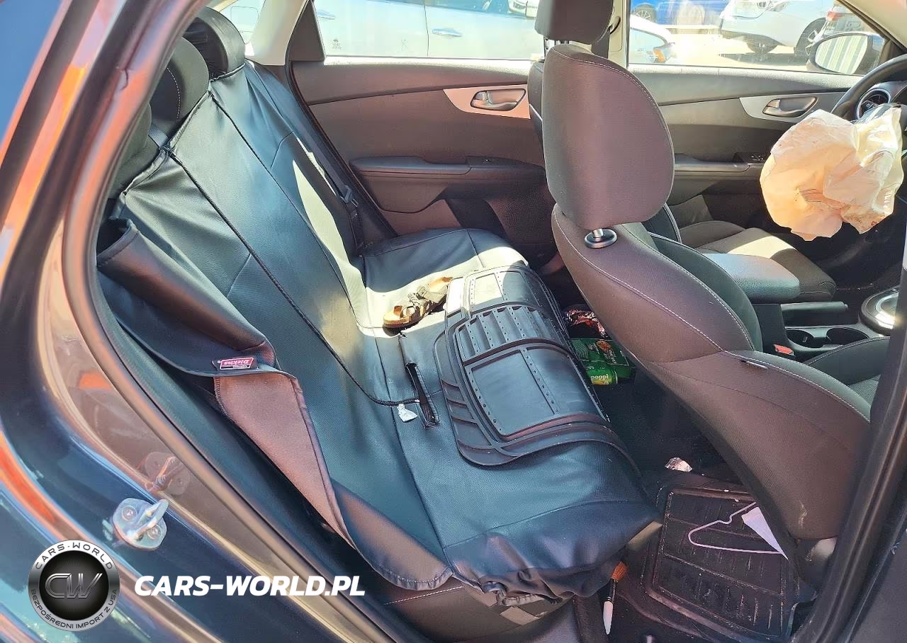 2022 Kia Forte Lxs VIN:3KPF24AD4NE462671 - 10