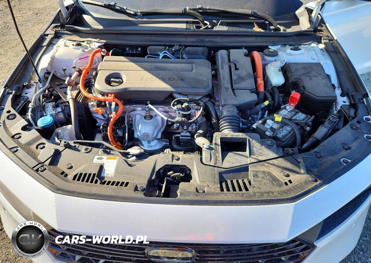 2025 Honda Accord Touring Hybrid VIN:1HGCY2F8XSA089783 - 11
